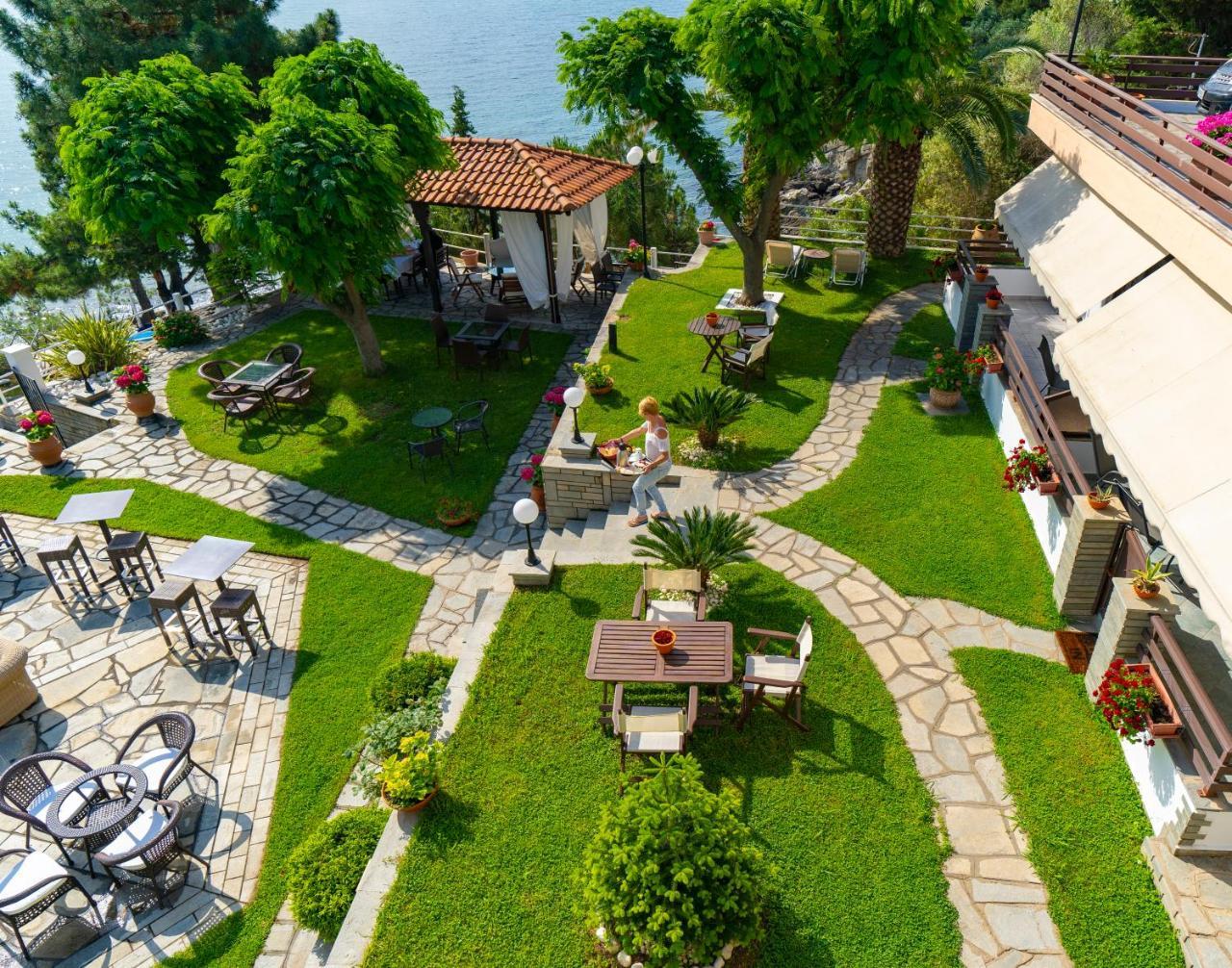 Romantica Hotel PalaiónTsiflíkion